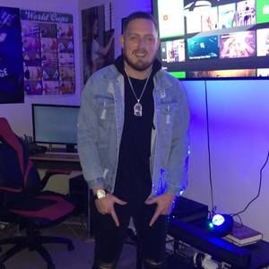 Meet your Posher, Kevin